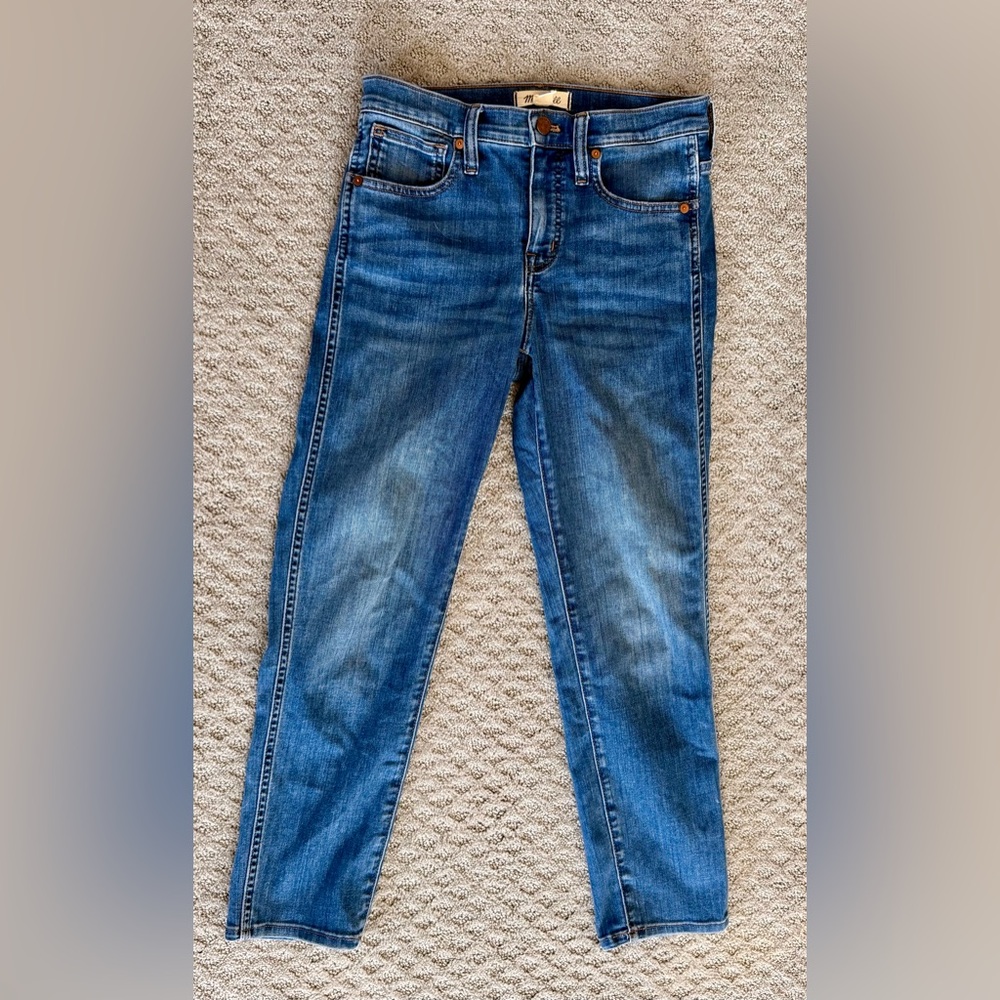 Madewell Mid Rise Stovepipe Jeans Size 26 Medium Wash Normcore Everyday Denim